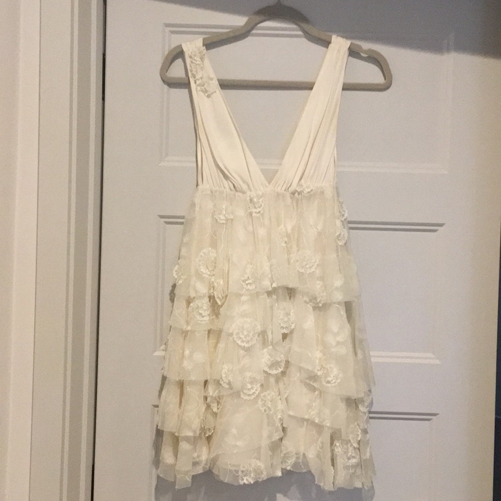 Alice and Olivia off white cupcake dress
